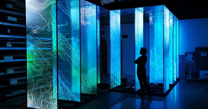 Fjord Oslo 2022_01_Lysdesign og plexiglass